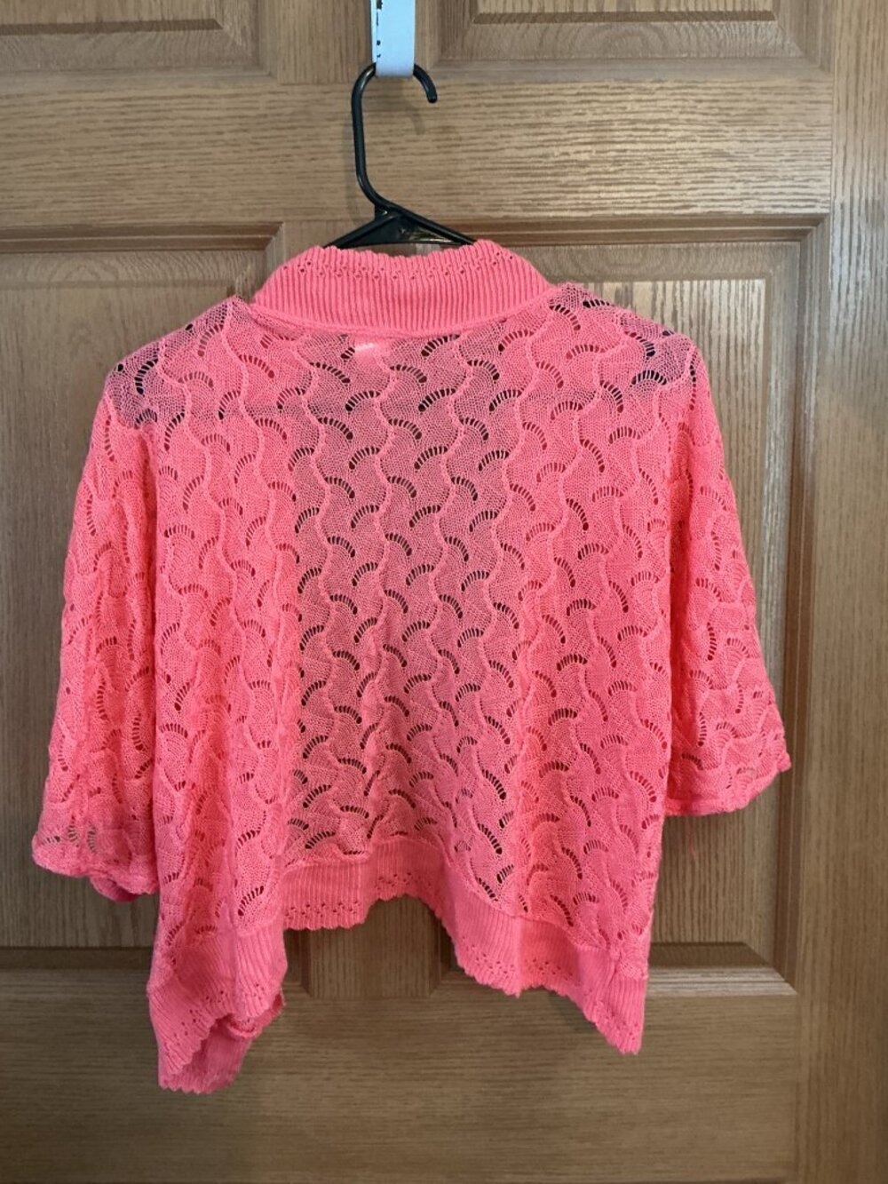 Intriguing Threads Short Cardigan - Picture 2 of 2